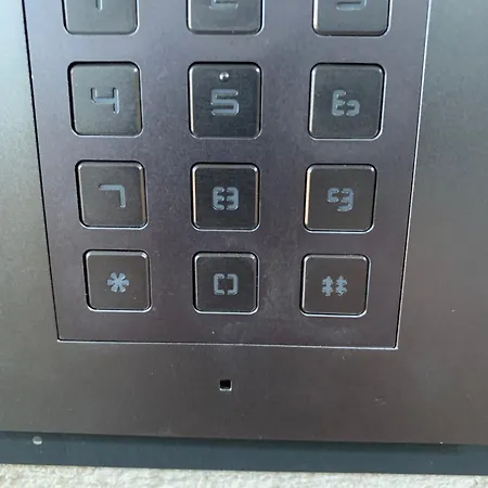 公寓 Wohnen Im Herrenwaeldchen *